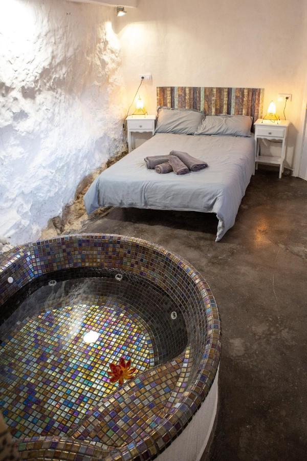 Fortress Jacuzzi Suites Ксатива Экстерьер фото