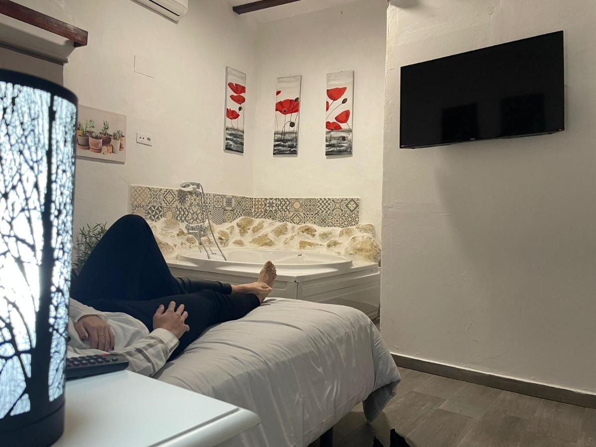 Fortress Jacuzzi Suites Ксатива Экстерьер фото