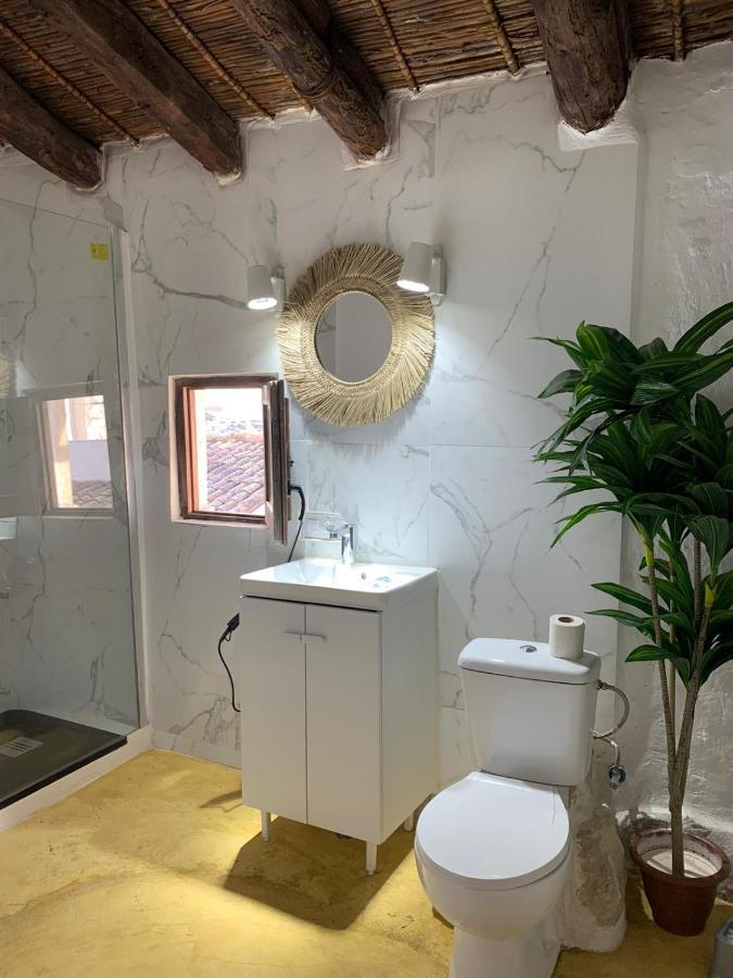 Fortress Jacuzzi Suites Ксатива Экстерьер фото